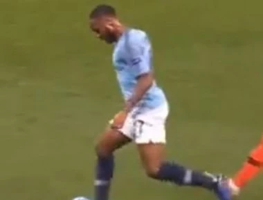 Αυτό είναι το πιο «πέτσινο» πέναλντι στην ιστορία του Champions League -Το πήρε η Μάντσεστερ Σίτι (βίντεο)